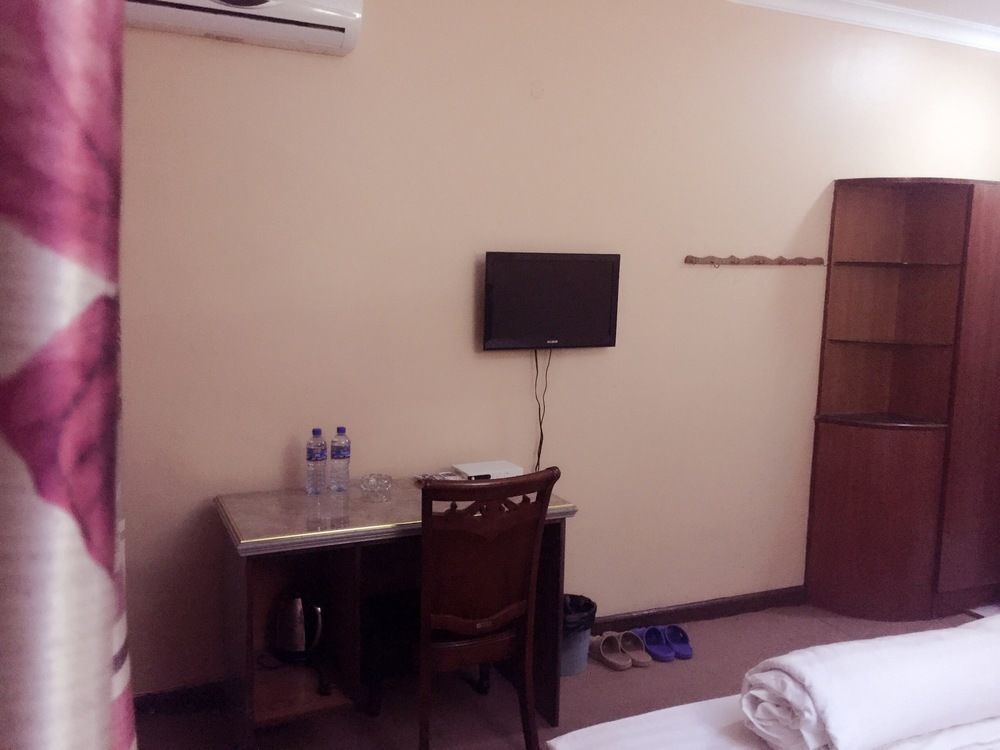 New Yuetan Hotel Dar es Salaam Exterior photo